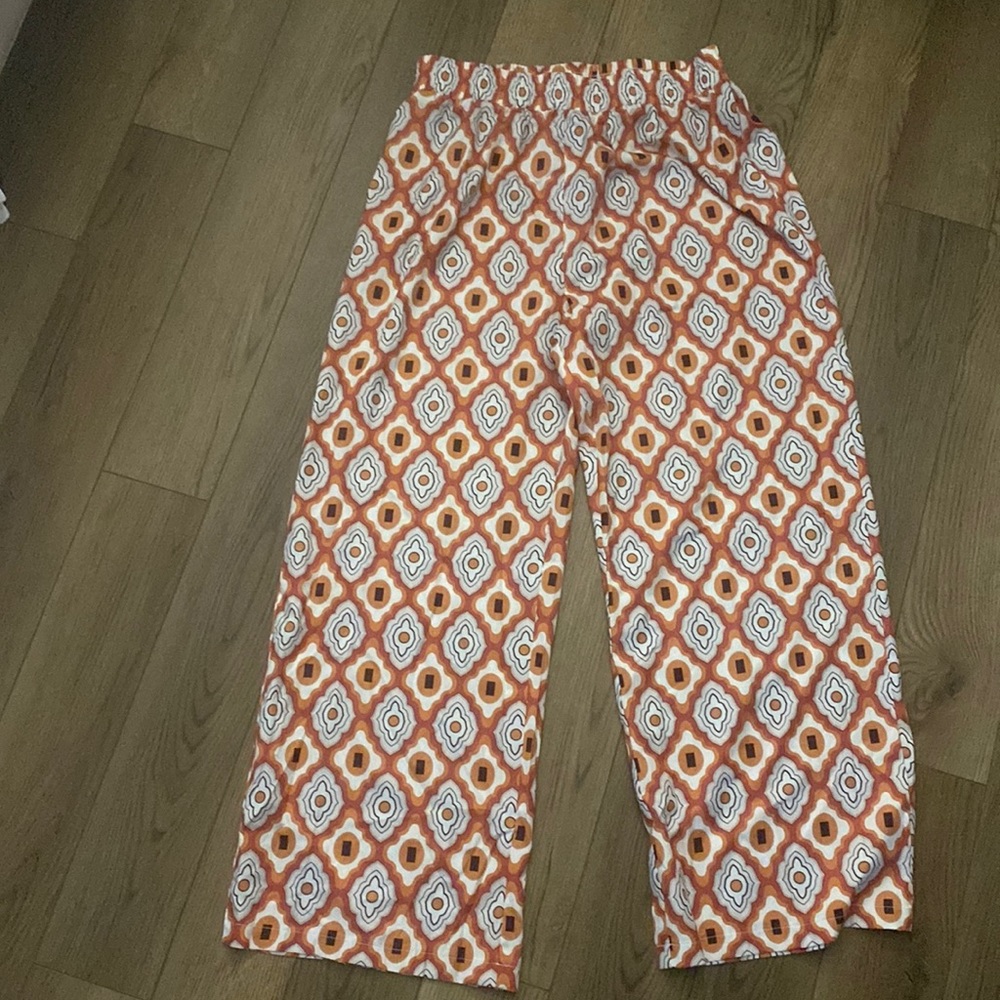 Wide leg silky pants
